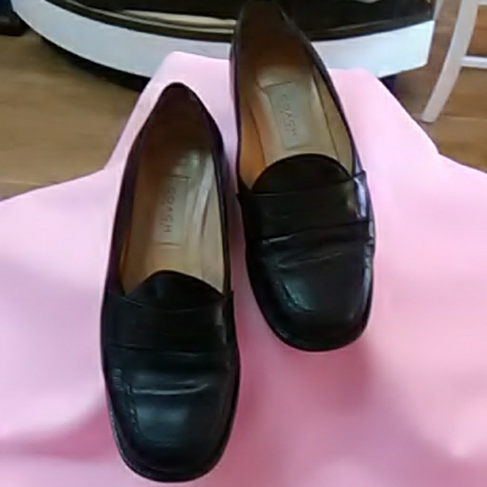 Vintage Coach size 6.5 loafers